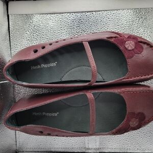 Hush Puppies Women's Mulberry / Plum Leather Flats 7.5 NIB